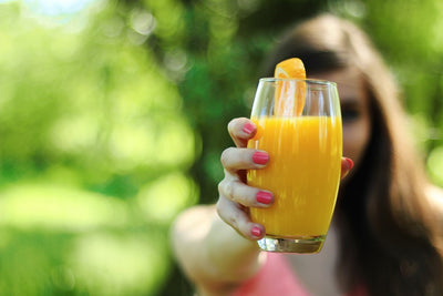 How to Make Your Own Fresh Squeezed Orange Juice from Scratch